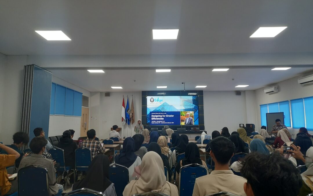 Mahasiswa Infrastruktur Sipil dan Perancangan Arsitektur dalam Kuliah Tamu “Designing for Greater Efficiencies”