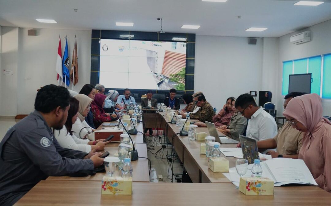 Initiation of Undip Vocational School Collaboration with the University of Malaya in Research and Postgraduate Programs