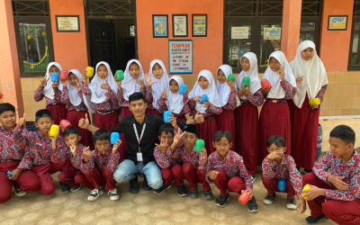 Early Savings Action: KKN Team II Diponegoro University Students Train a Thrifty and Independent Generation through the Love Savings Movement