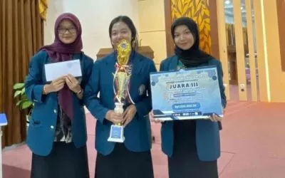 Innovation in Transformation of Plastic Waste and CO2, TRKI Students of Undip Vocational School Win National Champion Thanks to Algae Plast